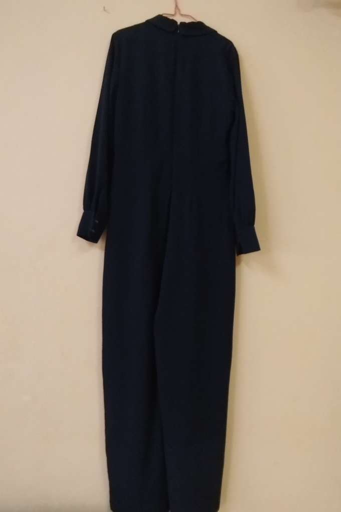 COMBINAISON  FEMME DE  COULEUR NOIRE