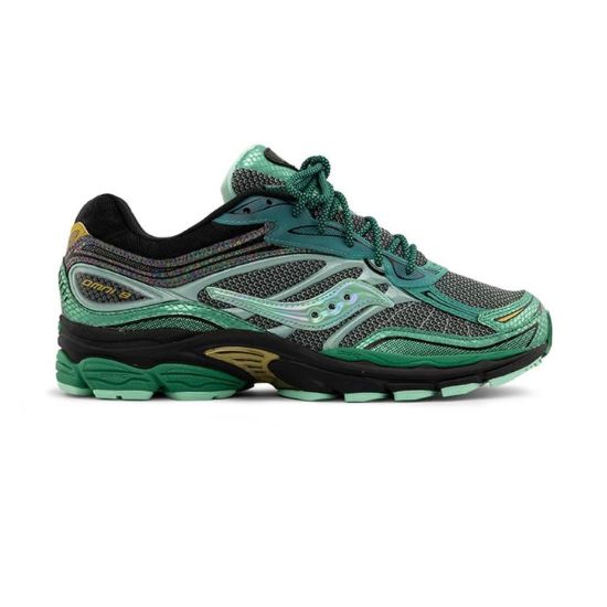 PAIRE DE  TENNIS  OMNI 9